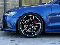 Begagnad Audi RS6 Design 560 HK (411 kW) 2016 Blå Kombi