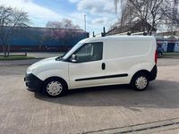 Second-hand Vauxhall Combo 105 CP (77 kW) 2014 Alb Monovolum