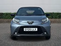 Used Toyota Aygo X 72 HP (52 kW) 2025 Grey SUV