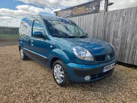 Usado Renault Kangoo Expression 106 CV (77 kW) 2008 Azul Monovolumen