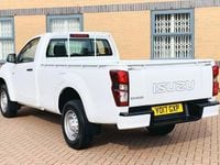 Used Isuzu D-Max 164 HP (120 kW) 2017 White Pickup