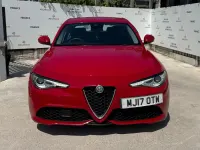 Used Alfa Romeo Giulia Edizione Speciale 180 HP (132 kW) 2017 Red Sedan