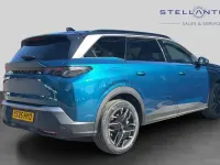 Used Peugeot 5008 GT 134 HP (98 kW) 2025 Blue SUV