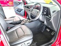 Used Kia Niro 2023 Red SUV