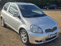 Used Toyota Yaris 85 HP (62 kW) 2004 Silver Hatchback