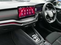 Używany Skoda Octavia vRS 265 KM (194 kW) 2025 Biały Kombi