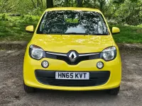 Used Renault Twingo Play 70 HP (51 kW) 2015 Yellow Hatchback