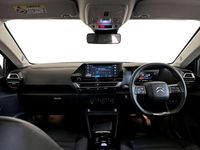 Begagnad Citroën e-C4 100 kW (136 HK) 2022 Vit Halvkombi