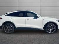 Used Audi Q5 Sportback Advanced 201 HP (147 kW) 2025 Glacier white SUV