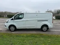 Used Ford Transit Custom Limited 130 HP (95 kW) 2023 White Van