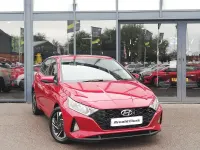 Used Hyundai i20 SE 100 HP (73 kW) 2022 Red Hatchback
