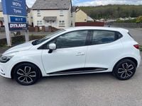 Used Renault Clio IV Play 75 HP (55 kW) 2018 White Hatchback