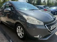 Begagnad Peugeot 208 Active 70 HK (51 kW) 2013 Grå Halvkombi
