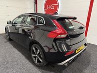 Used Volvo V40 R-Design 122 HP (89 kW) 2017 Black Hatchback