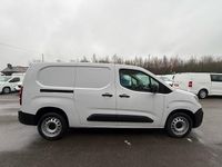Used Peugeot Partner Premium 131 HP (96 kW) 2024 White MPV