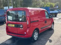Used Fiat Doblò 95 HP (69 kW) 2018 Red MPV