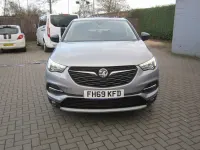 Used Vauxhall Grandland X SRi 130 HP (95 kW) 2019 Grey SUV