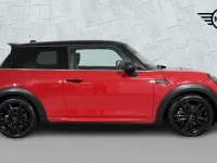 Used Mini Cooper Hatch 134 HP (98 kW) 2023 Red Hatchback