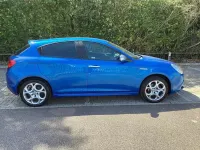Used Alfa Romeo Giulietta 117 HP (86 kW) 2018 Blue Hatchback
