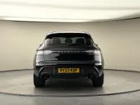 Używany Porsche Macan 380 KM (279 kW) 2023 Czarny SUV