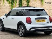 Używany Mini Cooper Exclusive 134 KM (98 kW) 2023 Biały Hatchback
