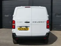 Used Peugeot Expert 143 HP (105 kW) 2025 White Van