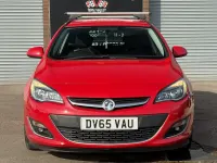 Used Vauxhall Astra SRi 115 HP (84 kW) 2015 Red Estate