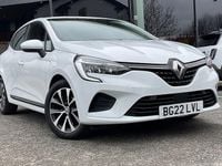 Used Renault Clio V Iconic 90 HP (66 kW) 2022 Hatchback