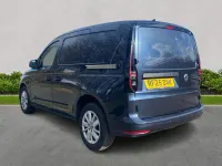 Usado VW Caddy Pro 116 HP (85 kW) 2025 Azul Monovolume