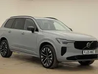 Usado Volvo XC90 Ultra 455 HP (334 kW) 2025 Cinzento SUV