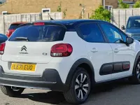 Used Citroën C3 PureTech 83 HP (61 kW) 2022 White Hatchback