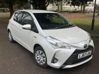 Used Toyota Vitz 2025 White Hatchback