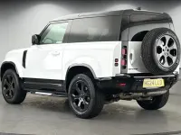 Used Land Rover Defender HSE Dynamic 250 HP (183 kW) 2024 Fuji white SUV