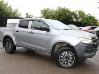 Used Isuzu D-Max 163 HP (119 kW) 2023 Silver Pickup