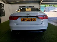 Used Jaguar XF R-Sport 180 HP (132 kW) 2018 White Sedan