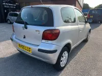 Used Toyota Yaris T2 65 HP (47 kW) 2005 Silver Hatchback