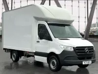Używany Mercedes Sprinter Progressive 140 KM (102 kW) 2021 Biały Van