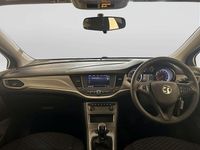 Used Vauxhall Astra S 105 HP (77 kW) 2021 Red Hatchback