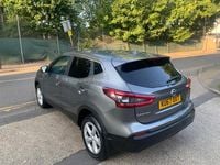 Used Nissan Qashqai Acenta 115 HP (84 kW) 2017 Grey SUV