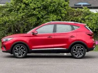 Używany MG ZS Exclusive 111 KM (81 kW) 2021 Czerwony SUV