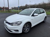 Used VW Golf VII SE 130 HP (95 kW) 2019 White Hatchback