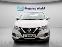 Used Nissan Qashqai Acenta Premium 160 HP (117 kW) 2020 Silver SUV