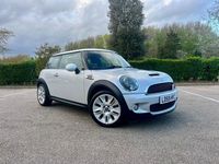 Begagnad Mini Cooper S Hatch 175 HK (128 kW) 2009 Silver Halvkombi