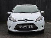 Used Ford Fiesta Style 70 HP (51 kW) 2012 White Hatchback