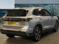 New VW Tiguan Elegance 150 HP (110 kW) 2026 Oyster silver metallic SUV