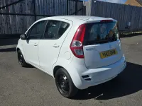 Used Suzuki Splash 2013 White Hatchback