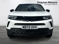 Used Vauxhall Mokka SRi 130 HP (95 kW) 2022 White SUV