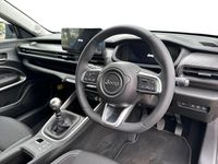 Begagnad Jeep Avenger Altitude 100 HK (73 kW) 2025 Grå SUV