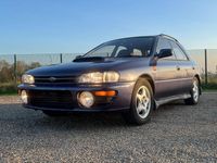 Begagnad Subaru Impreza 1994 Blå Kombi
