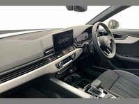 Used Audi A4 S-Line 200 HP (147 kW) 2023 White Estate